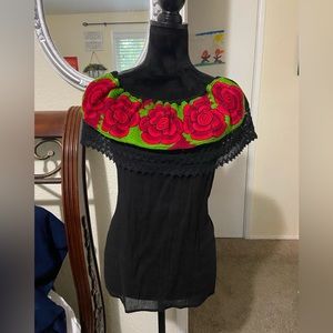 NWOT Mexican Embroidered Top